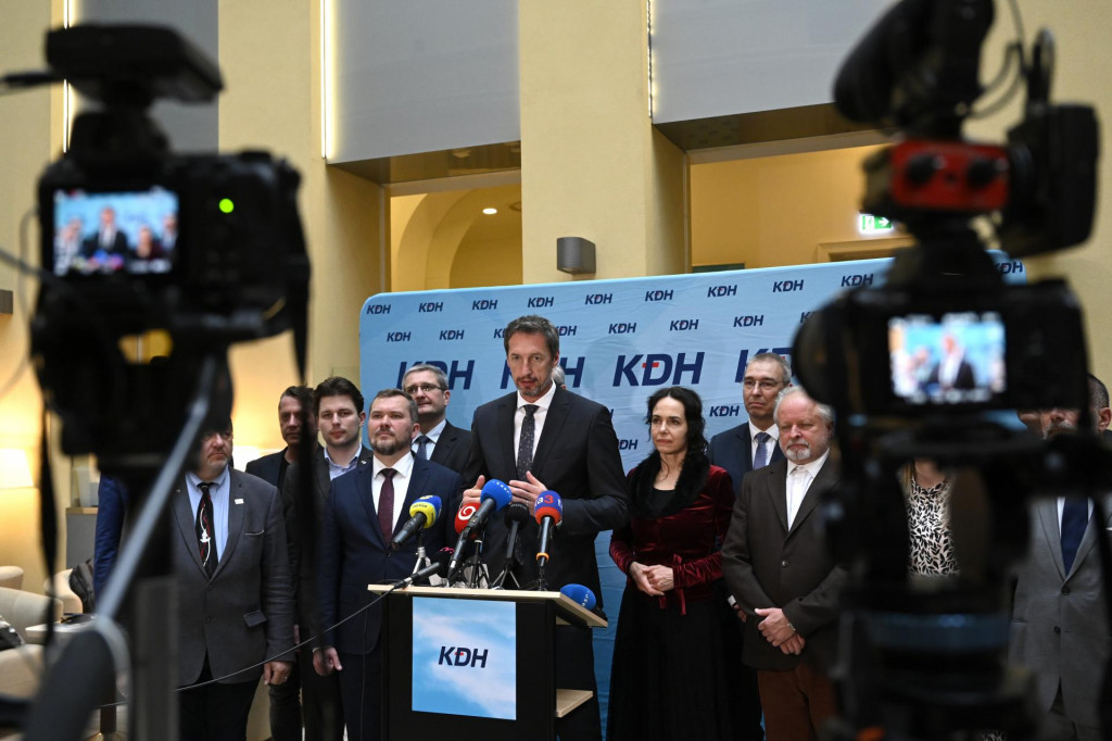 V pr&iacute;padnom bloku sa r&aacute;ta aj s KDH. FOTO: TASR/R. Stoklasa
