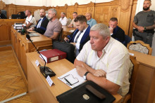 B&yacute;val&yacute; &scaron;peci&aacute;lny prokur&aacute;tor Du&scaron;an Kov&aacute;čik, obžalovan&yacute; b&yacute;val&yacute; policajn&yacute; prezident a teraj&scaron;&iacute; podpredseda parlamentu Tibor Ga&scaron;par a nitriansky podnikateľ Norbert B&ouml;d&ouml;r na s&uacute;de v Banskej Bystrici. FOTO: TASR/J&aacute;n Kro&scaron;l&aacute;k