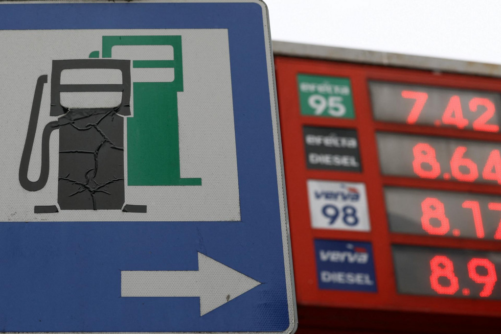 Maxim&aacute;lne ceny bude poľsk&eacute; ministerstvo energetiky stanovovať každ&yacute; deň na z&aacute;klade priemern&yacute;ch veľkoobchodn&yacute;ch cien a prev&aacute;dzkov&yacute;ch n&aacute;kladov najv&auml;č&scaron;&iacute;ch dod&aacute;vateľov. FOTO: REUTERS