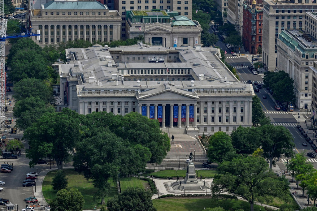 Budova Ministerstva financi&iacute; USA vo Washingtone, D.C. FOTO: Reuters