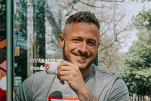 Milan Bez Mapy rozpr&uacute;dil na Facebooku veľk&uacute; diskusiu.