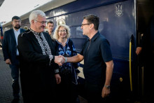 &Scaron;&eacute;f ukrajinskej diplomacie Andrij Sybiha v&iacute;ta britsk&eacute;ho premi&eacute;ra Andyho Burnhama. FOTO: X/Andrii Sybiha