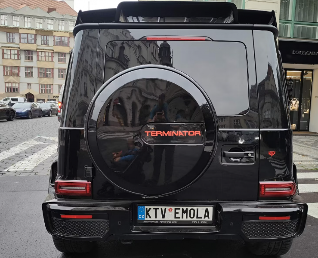 Auto Karlosa V&eacute;molu