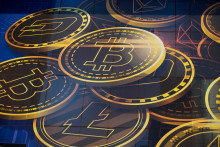 Bitcoin roz&scaron;iruje možnosti investorov. FOTO: Reuters