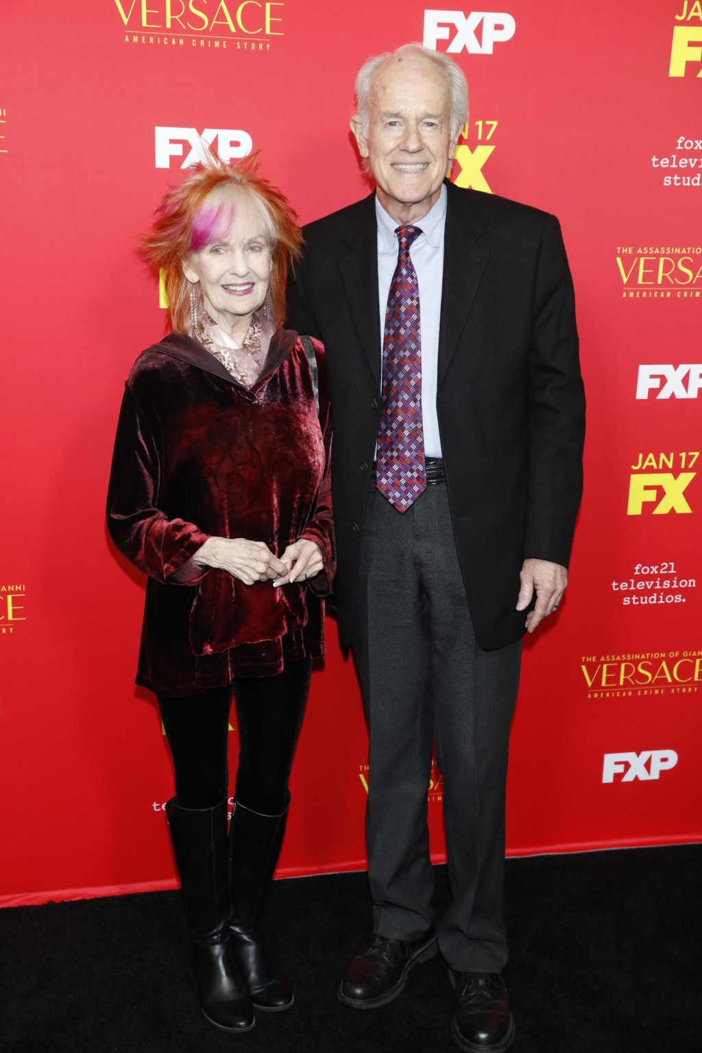 Shelley Fabaresov&aacute; a jej dlhoročn&yacute; partner, herec Mike Farrel, zn&aacute;my zo seri&aacute;lu MASH*. FOTO: Dreamstime