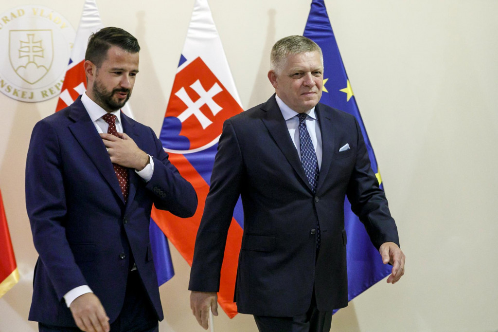 Prezident Čiernej Hory Jakov Milatovič a predseda vl&aacute;dy Slovenskej republiky Robert Fico. FOTO: TASR/Dano Veselsk&yacute;