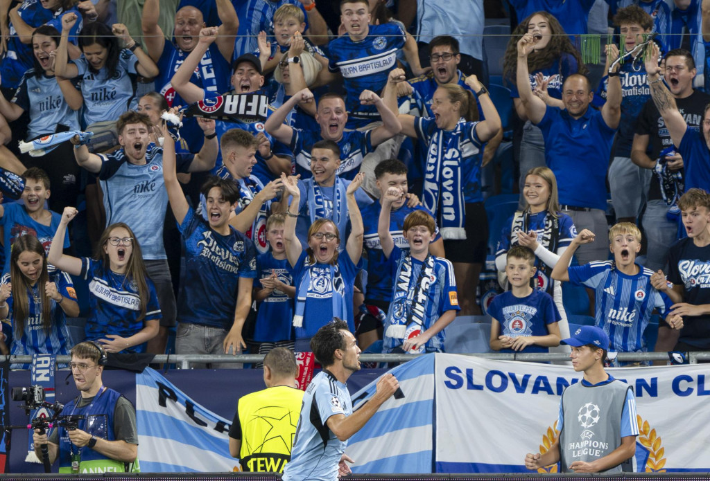 Roman Čerepkai (Slovan) sa raduje z g&oacute;lu počas prv&eacute;ho z&aacute;pasu play off Ligy majstrov vo futbale &Scaron;K Slovan Bratislava - NK Celje 19. augusta 2026 v Bratislave. FOTO: TASR/Martin Baumann
