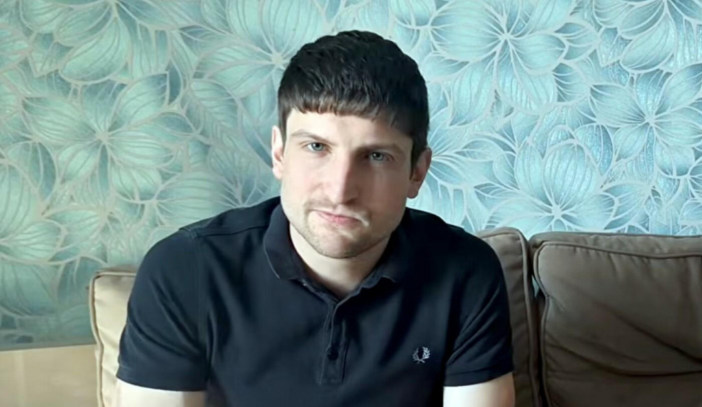Bradley  Townsend v ruskej arm&aacute;de prijal prez&yacute;vku Jazvec, jeho v&yacute;let na v&yacute;chodoeur&oacute;pske bojisko v&scaron;ak skončil už po desiatich t&yacute;ždňoch. FOTO: REPROFOTO/YouTube/@thesun