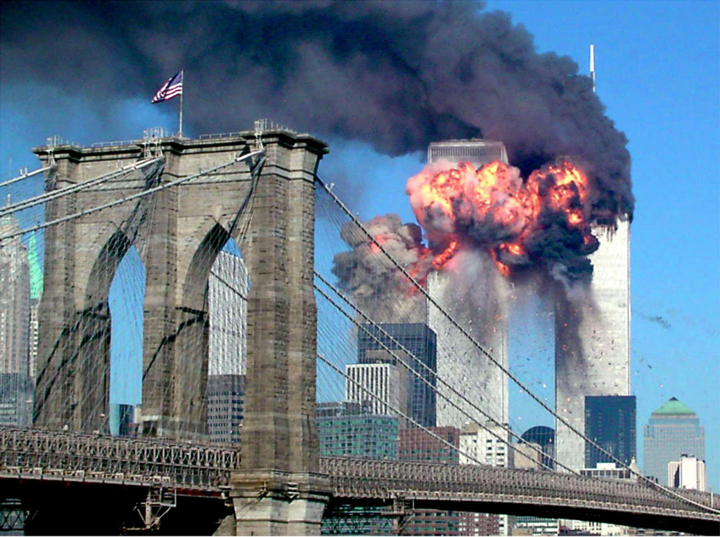 Teroristick&eacute; &uacute;toky z 11. septembra 2001 si vyžiadali životy približne tritis&iacute;c ľud&iacute;. FOTO: Reuters