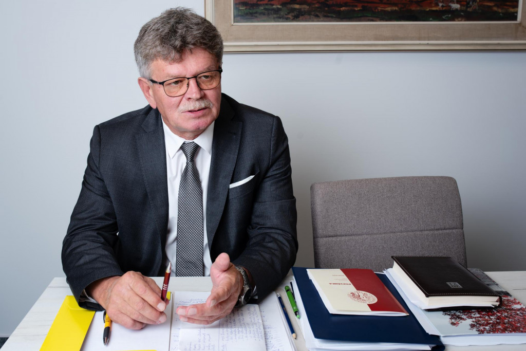 Predseda Odborov&eacute;ho zv&auml;zu pracovn&iacute;kov &scaron;kolstva a vedy na Slovensku Pavel Ondek. FOTO: HN/Spodniakova Miroslava
