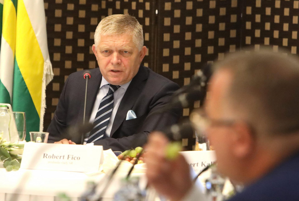 Okrem desiatok men&scaron;&iacute;ch položiek vl&aacute;da schv&aacute;lila aj v&auml;č&scaron;ie alok&aacute;cie. FOTO: TASR/J&aacute;n Kro&scaron;l&aacute;k