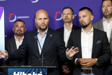 Demokrati s&uacute; v aktu&aacute;lnom volebnom modeli po v&yacute;raznej strate mimo parlamentu. FOTO: TASR/Dano Veselsk&yacute;