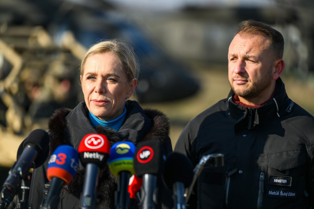 Podpredsedn&iacute;čka vl&aacute;dy a ministerka hospod&aacute;rstva SR Denisa Sakov&aacute; (Hlas-SD) a minister vn&uacute;tra SR Mat&uacute;&scaron; &Scaron;utaj E&scaron;tok (Hlas-SD). FOTO: TASR/Jaroslav Nov&aacute;k