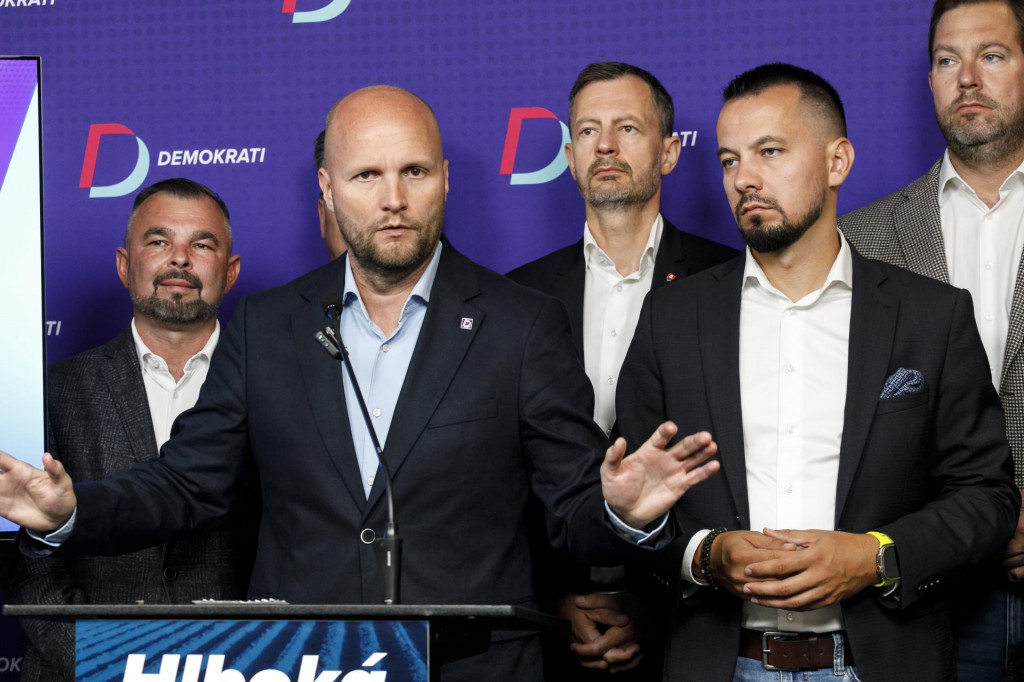Demokrati s&uacute; v aktu&aacute;lnom volebnom modeli po v&yacute;raznej strate mimo parlamentu. FOTO: TASR/Dano Veselsk&yacute;