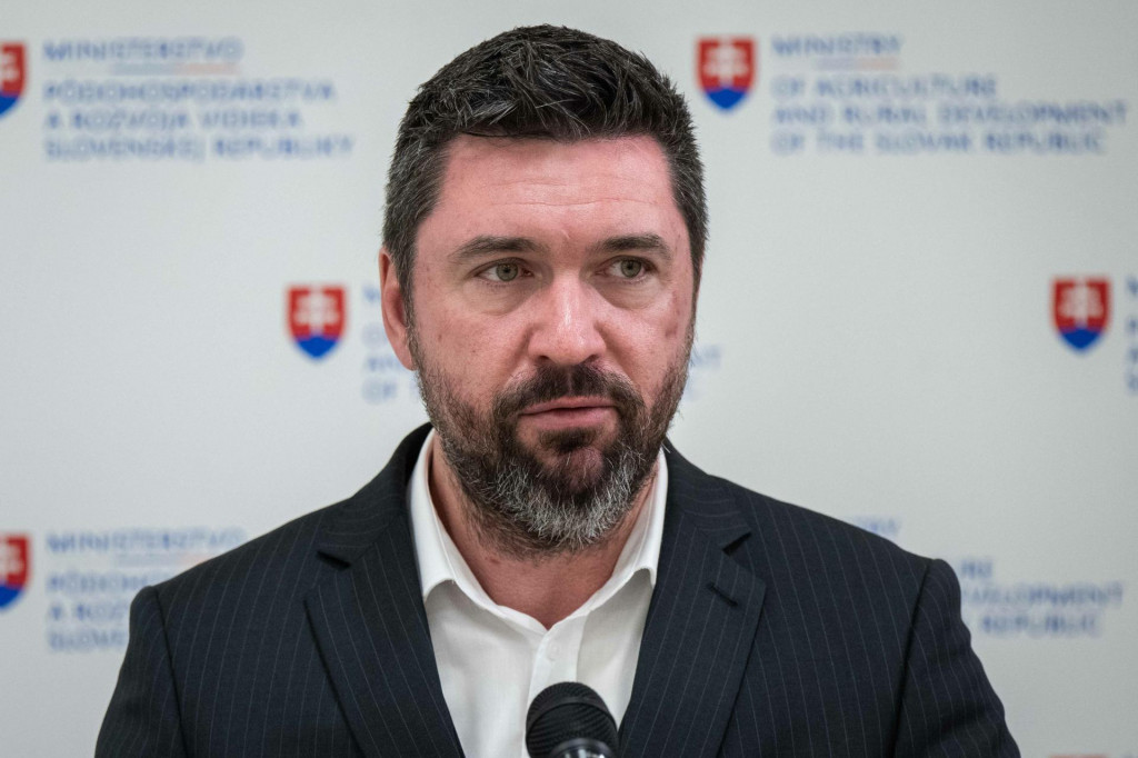 Minister p&ocirc;dohospod&aacute;rstva a rozvoja vidieka Richard Tak&aacute;č (Smer-SD). FOTO: TASR/Jakub Kotian