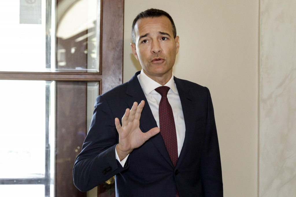 Na sn&iacute;mke minister &scaron;kolstva Tom&aacute;&scaron; Drucker. FOTO: TASR/D. Veselsk&yacute;