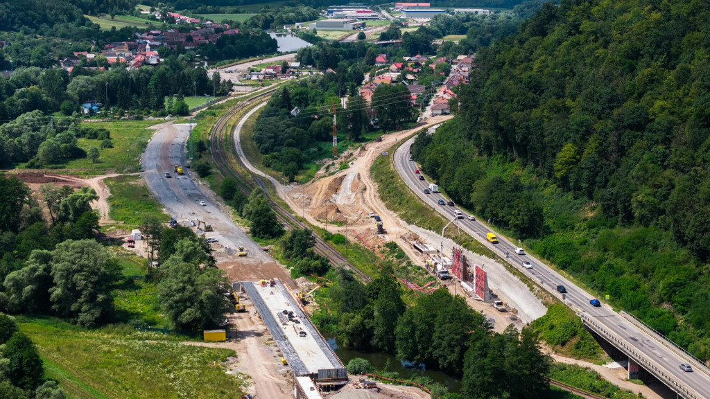 Pr&aacute;ce na diaľnici. FOTO: ndsas.sk