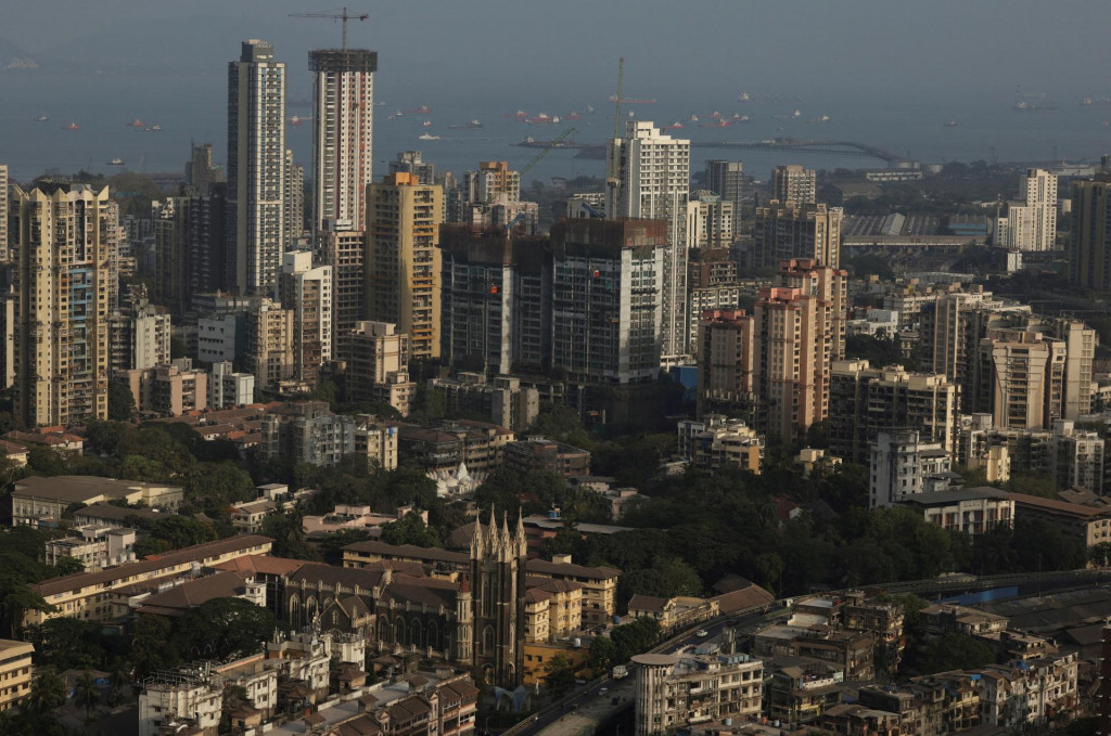 FILE PHOTO: A general view of the skyline in Mumbai, India, May 5, 2025. REUTERS/Francis Mascarenhas/File Photo FOTO: Francis Mascarenhas
