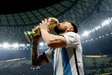 Lionel Messi sa dočkal titulu majstra sveta vo veku 35 rokov. FOTO: REUTERS