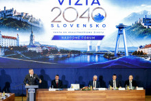 Predseda vl&aacute;dy Robert Fico s pr&iacute;hovorom počas prezent&aacute;cie dokumentu V&iacute;zia Slovensko 2040 &ndash; Cesta ku kvalitnej&scaron;iemu životu v Bratislave 1.septembra 2026. FOTO:TASR/D. Veselsk&yacute;