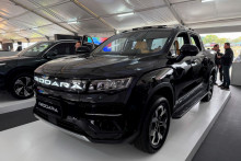 Spoločnosť Geely, založen&aacute; v Č&iacute;ne iba pred 28 rokmi, dnes pred&aacute;va po celom svete takmer rovnak&eacute; množstvo vozidiel ako 123 rokov star&aacute; spoločnosť Ford Motor Company. FOTO: REUTERS