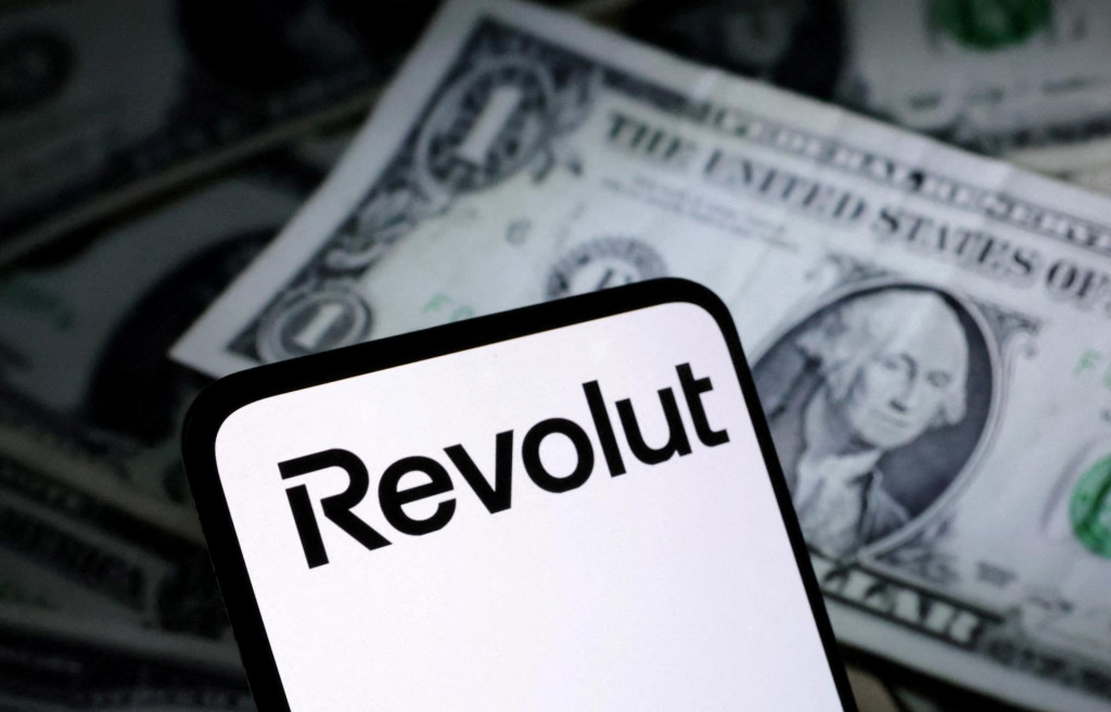 Revolut už sk&ocirc;r z&iacute;skal bankov&uacute; licenciu v Litve, Brit&aacute;nii a vo Franc&uacute;zsku. FOTO: Reuters