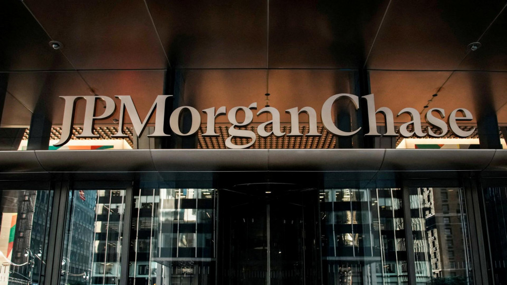 Rebr&iacute;ček najziskovej&scaron;&iacute;ch b&aacute;nk op&auml;ť viedol americk&yacute; finančn&yacute; gigant JPMorgan Chase, ktor&yacute; v prvej polovici roka dosiahol čist&yacute; zisk takmer 33 mili&aacute;rd eur. FOTO: REUTERS