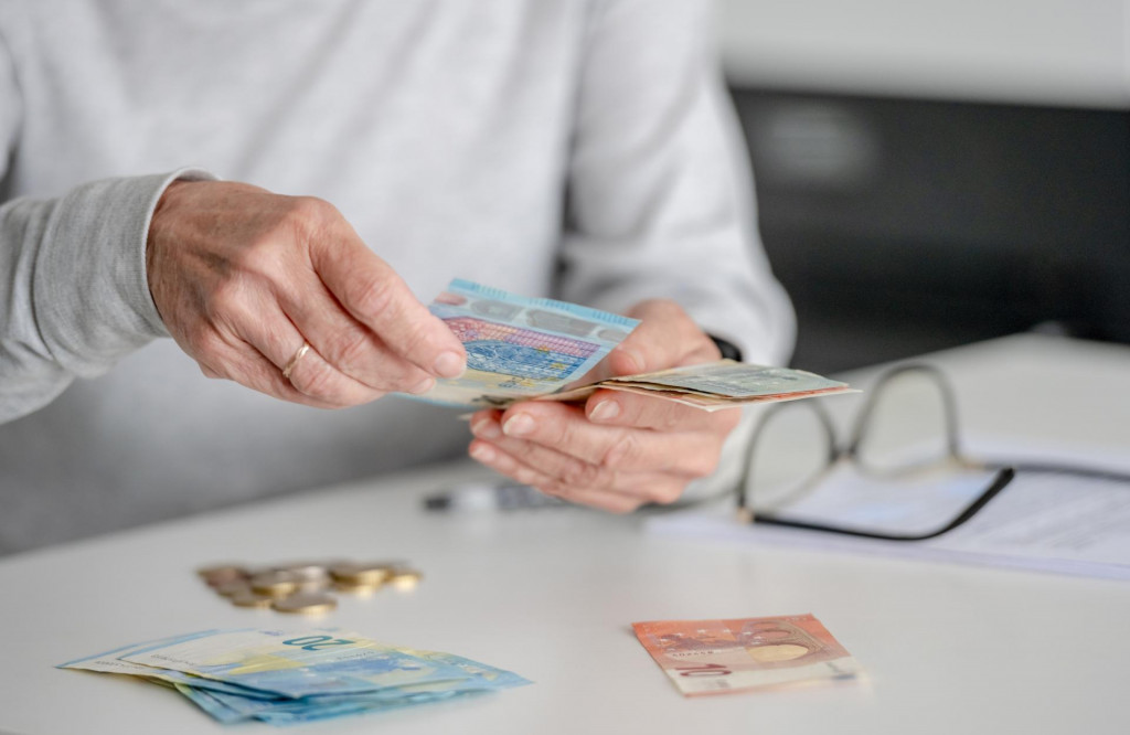 O d&aacute;vku v hmotnej n&uacute;dzi treba požiadať. FOTO: Shutterstock