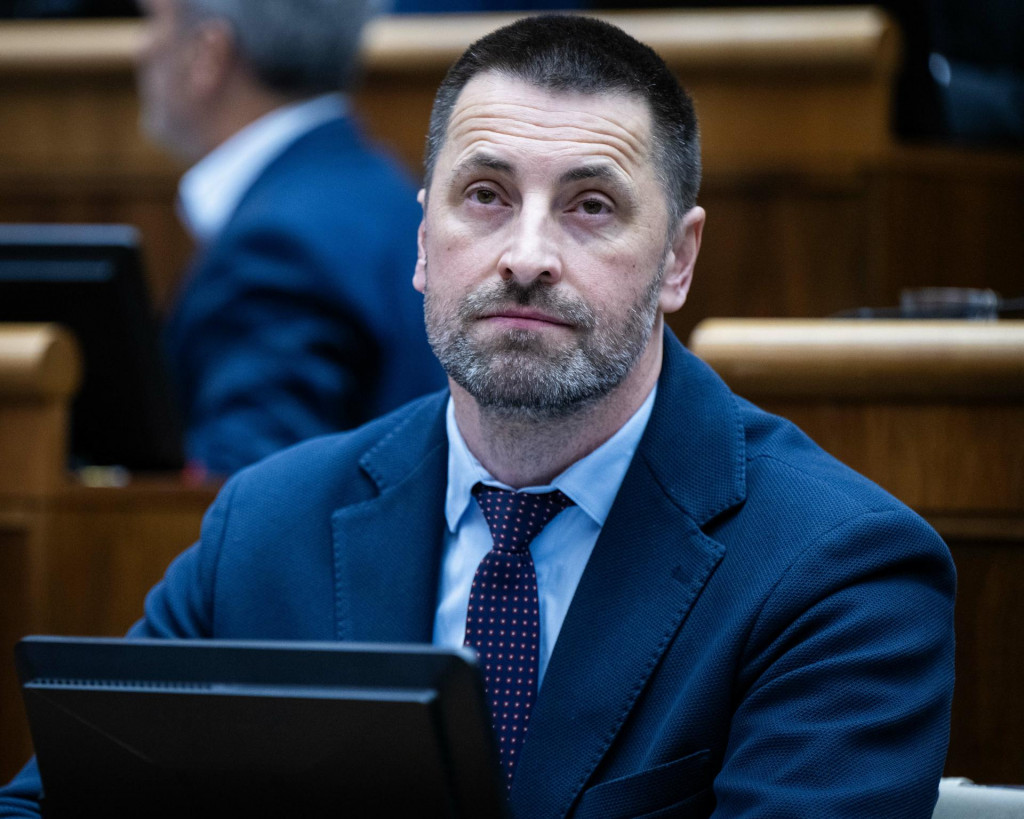 Na sn&iacute;mke poslanec parlamentu Mari&aacute;n Viskupič (SaS). FOTO: TASR/Jakub Kotian