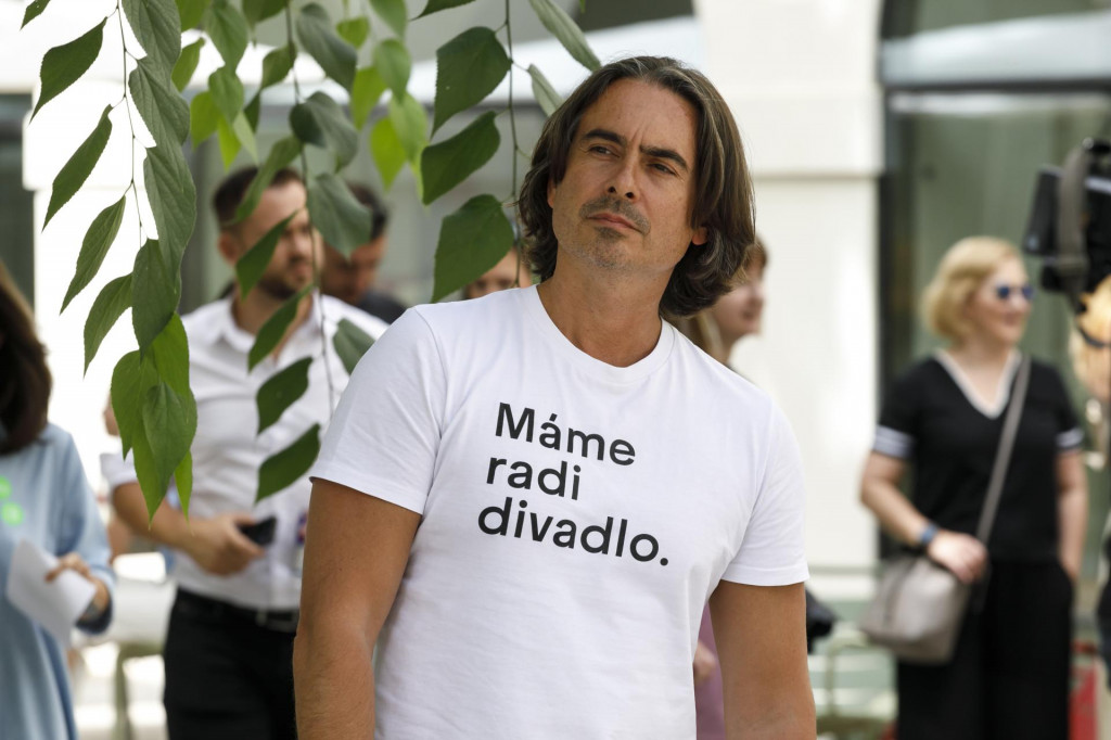 Na sn&iacute;mke odvolan&yacute; gener&aacute;lny riaditeľ Slovensk&eacute;ho n&aacute;rodn&eacute;ho divadla Matej Drlička v auguste 2024. FOTO: TASR/Dano Veselsk&yacute;