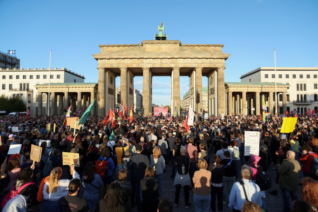 Protesty v Berl&iacute;ne. FOTO: REUTERS