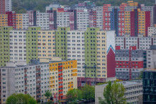Bratislava vo v&yacute;stavbe bytov zv&yacute;&scaron;ila tempo.

FOTO: Shutterstock