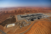 Ropn&eacute; pole spoločnosti Aramco v Saudskej Ar&aacute;bii. FOTO: Reuters