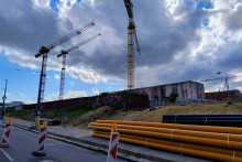 Ak m&aacute; byť b&yacute;vanie dostupnej&scaron;ie, mus&iacute; sa zv&yacute;&scaron;iť jeho ponuka. FOTO: HN/Ivan Szab&oacute;