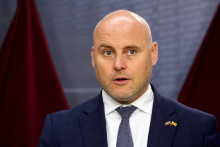 Loty&scaron;sk&yacute; premi&eacute;r Andris Kulbergs. FOTO: Reuters