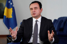 V Kosove sa v j&uacute;ni konali parlamentn&eacute; voľby už tret&iacute;kr&aacute;t za necel&eacute; dva roky. Zv&iacute;ťazila v nich Kurtiho strana Sebaurčenie. FOTO: Reuters