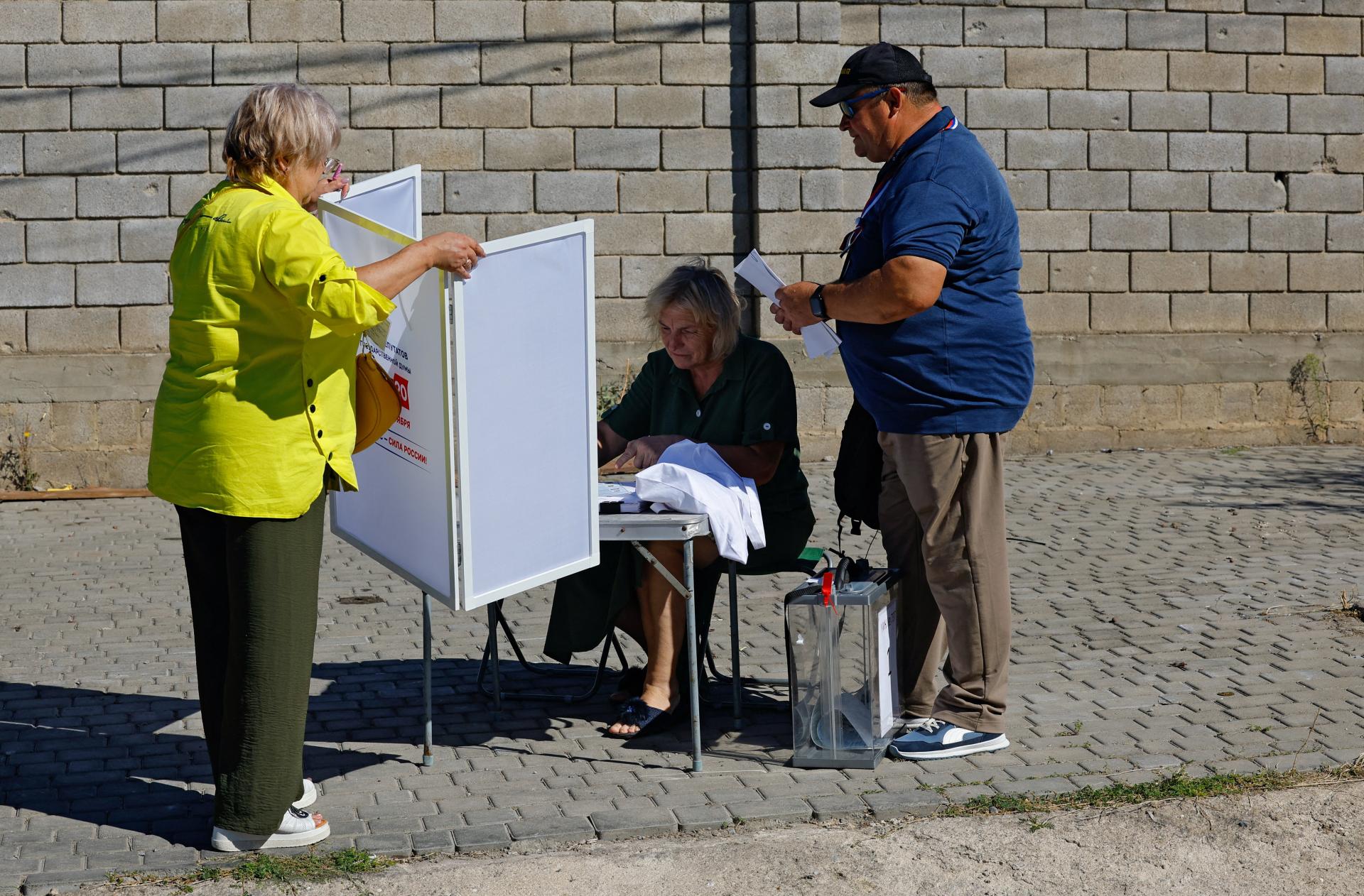 V ruskej Belgorodskej oblasti sa začalo predčasné hlasovanie do Štátnej dumy, objavili sa podozrenia z nátlaku