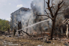 Port&aacute;l Antikor nap&iacute;sal, že rusk&eacute; sily na &uacute;der použili vyčk&aacute;vaciu mun&iacute;ciu typu Banderol. FOTO: TASR/AP