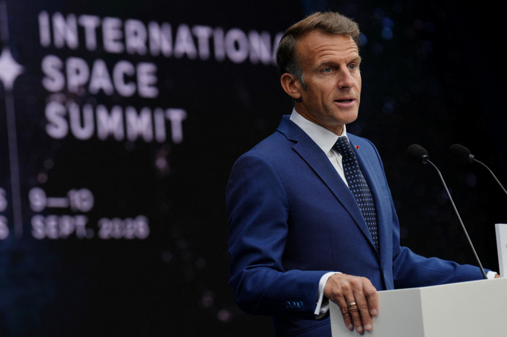 Franc&uacute;zsky z&aacute;kon bol prv&yacute;m pr&aacute;vnym predpisom v Eur&oacute;pe, ktor&yacute; mal zaviesť celoplo&scaron;n&yacute; z&aacute;kaz pr&iacute;stupu na soci&aacute;lne siete pre osoby mlad&scaron;ie ako 15 rokov. FOTO: Reuters