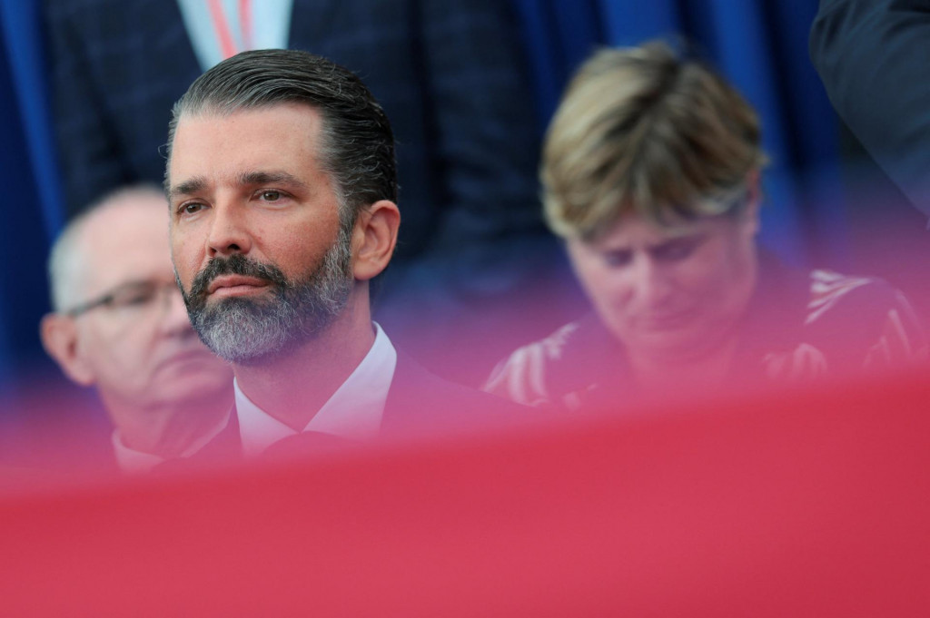 Stanica BBC informuje, že Donald Trump mlad&scaron;&iacute; je s&uacute;kromn&aacute; osoba, a preto nie je nez&aacute;konn&eacute;, ak prij&iacute;ma dary od zahraničn&eacute;ho &scaron;t&aacute;tneho pr&iacute;slu&scaron;n&iacute;ka. FOTO: Reuters